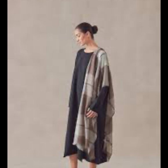 NWOT Eskandar Plaid Pink Gray Rare 82x27 Scarf Wrap Shawl Handspun Handwoven - Picture 1 of 12